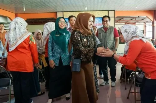 pencegahan ptm - ilustrasi berita Pemkot Mojokerto Gencarkan Pencegahan PTM: Ning Ita Tekankan Pola Makan dan Olahraga