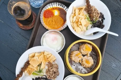 sarapan bandung - ilustrasi berita 20 Tempat Sarapan Bandung, dari Kuliner Legendaris hingga Kafe Kekinian yang Wajib…