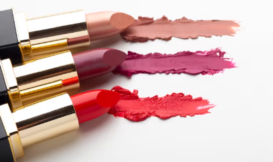 lipstik bibir kering - ilustrasi berita Bye Bye Bibir Kering! Pilih Lipstik Bibir Kering yang Melembapkan dan Aman