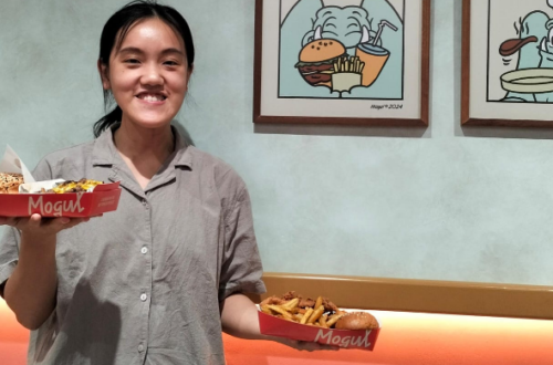 mogul burger - ilustrasi berita MOGUL Burger Komit Menjaga Cita Rasa dan Kesegaran Bahan Baku