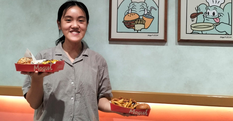 mogul burger - ilustrasi berita MOGUL Burger Komit Menjaga Cita Rasa dan Kesegaran Bahan Baku