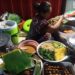 pecel kediri - ilustrasi berita Berburu Pecel Kediri: 10 Tempat Makan Legendaris yang Tak Pernah Sepi