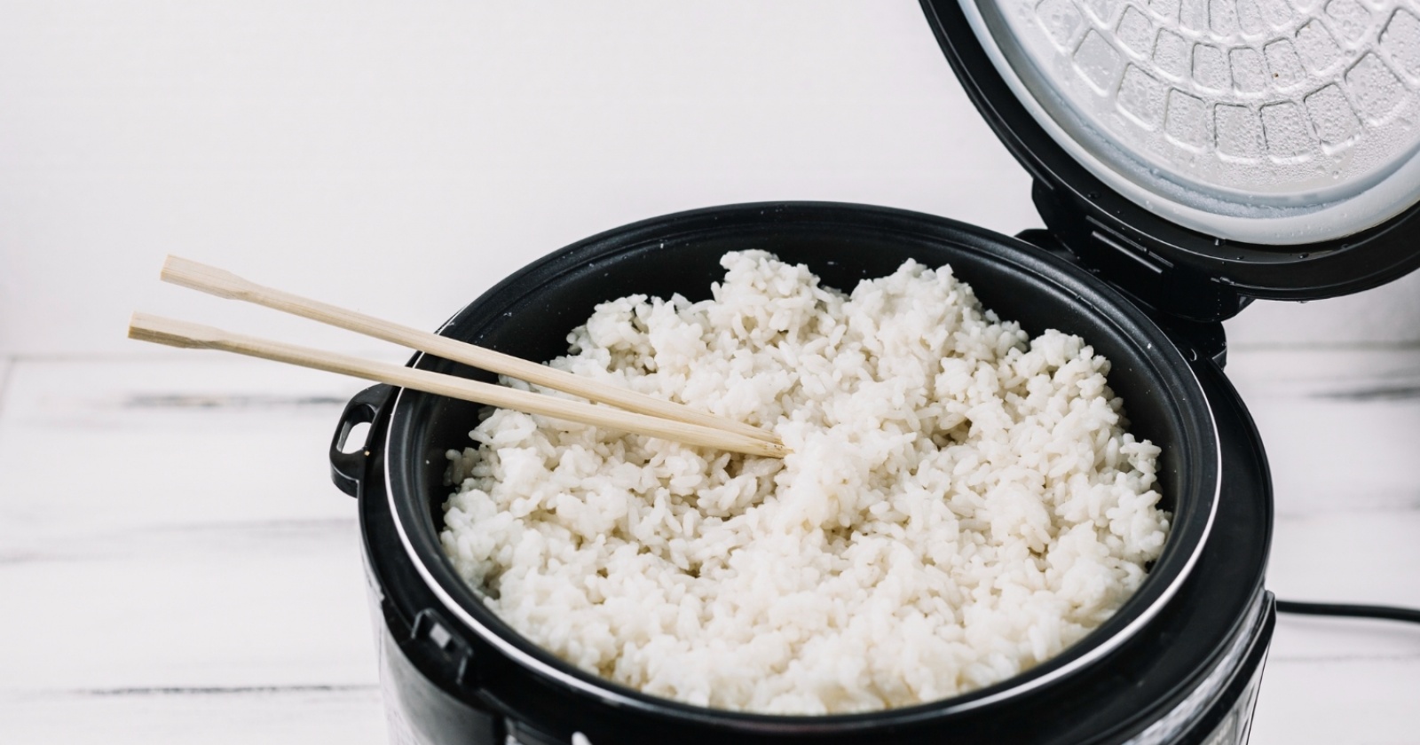 smart rice cooker 9 Rekomendasi Smart rice cooker Terbaik untuk Masakan Nasi… smart rice cooker - ilustrasi berita 9 Rekomendasi Smart rice cooker Terbaik untuk Masakan Nasi Lebih Pulen