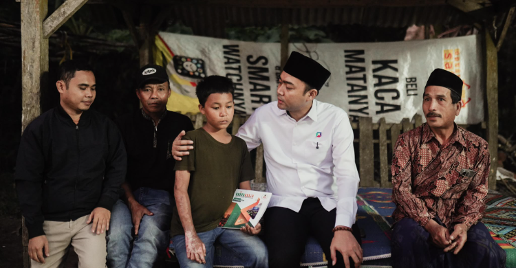 stafsus menag - ilustrasi berita Stafsus Menag Sambangi Keluarga Santri di Lombok, Pastikan 2 Korban Tetap Bersekolah